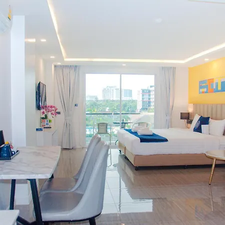 Ht9 Hotel Jomtien Beach Exterior photo