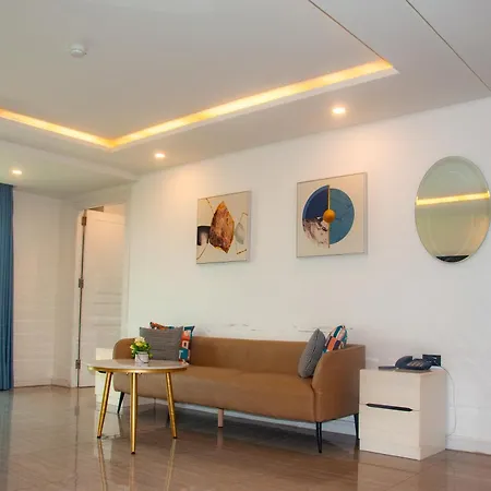 Ht9 Hotel Jomtien Beach Exterior photo