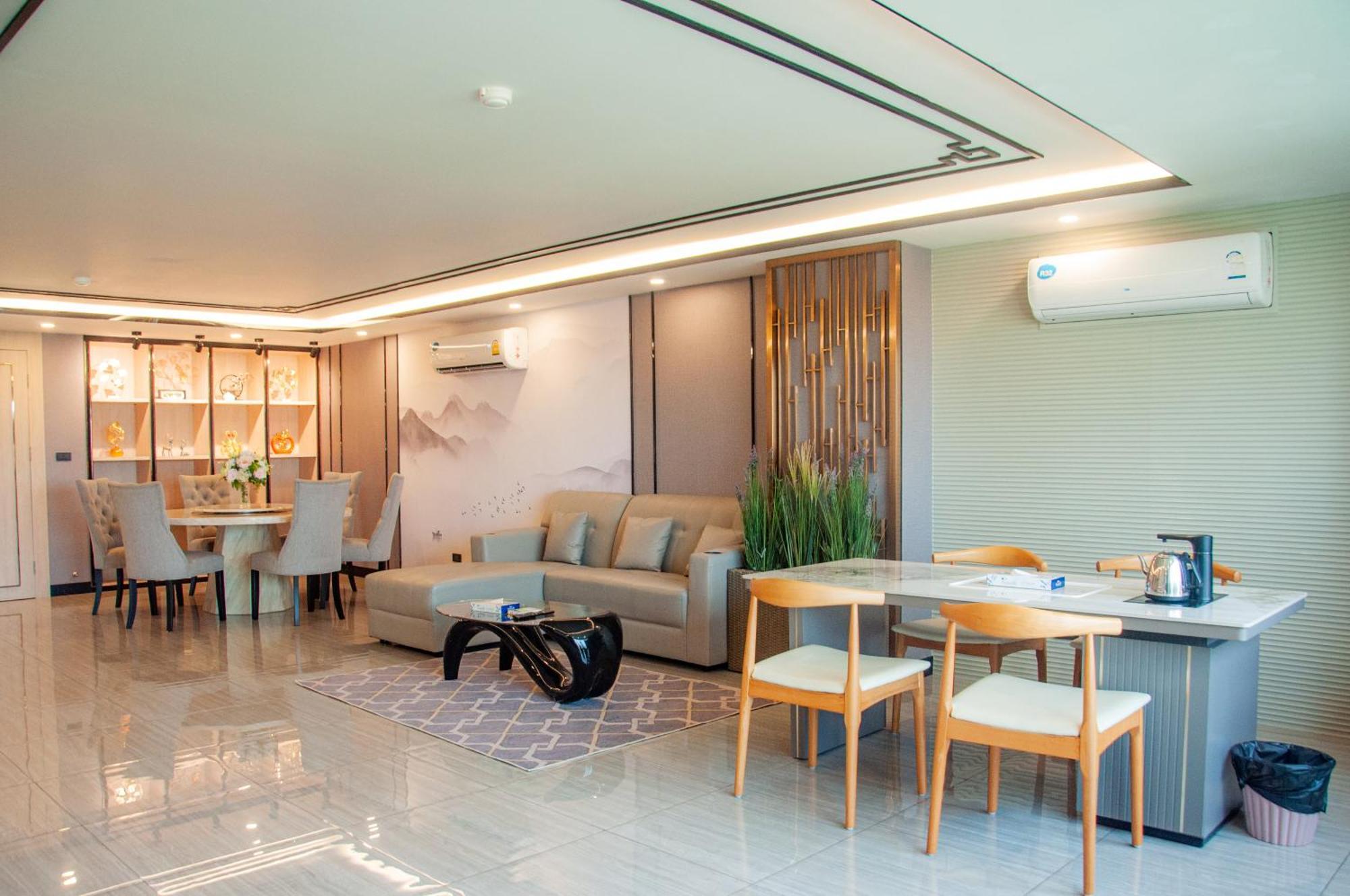 Hotel Ht9 3*